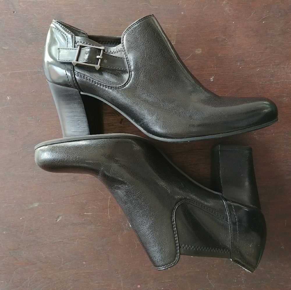 Will trade! Franco Sarto dress ankle booties